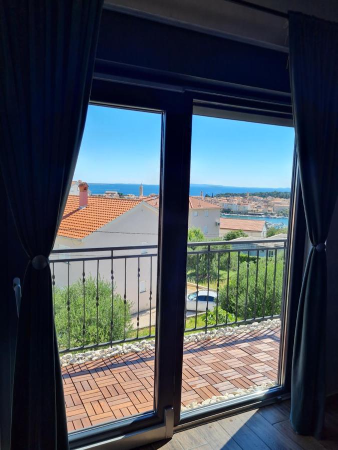 Modern Studio With A Beautiful View Раб Экстерьер фото
