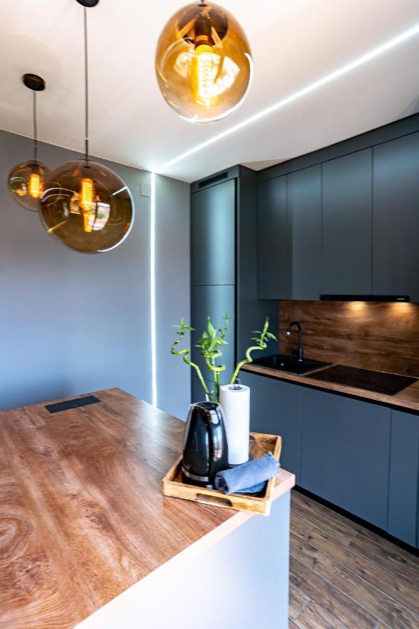 Modern Studio With A Beautiful View Раб Экстерьер фото